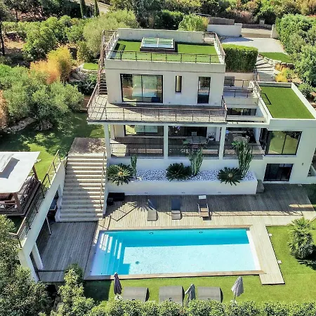 Tropezienne فيلة كافالير سور مير